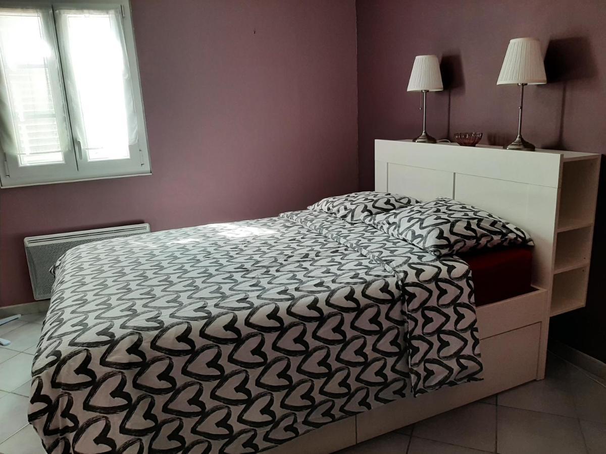 T2 centre ville vue Faron 40m2 en zone pietonne 4ème étage Tolone Esterno foto